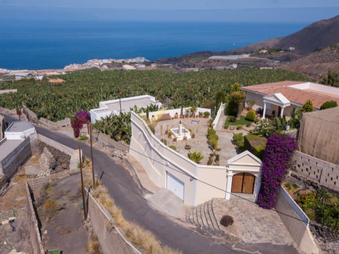 Villa y Plantación de Plátanos – La Caldera – Santiago del Teide – Tenerife